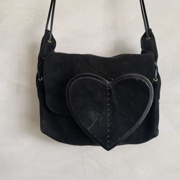 GUCCI Suede Heart Black Shoulder Bag Leather Stitch Side 10 x 9 Rare Unique - Picture 2 of 12